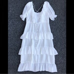 Elliatt women’s enigma kasper lace up back midi dress size M